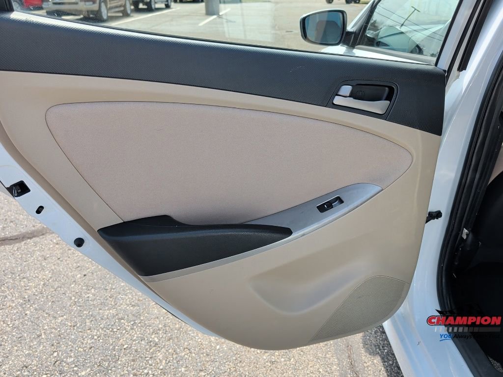 Used 2017 Hyundai Accent SE image 11