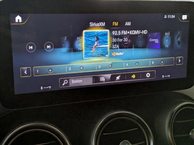 Used 2022 Mercedes-Benz GLC 300 4MATIC image 11