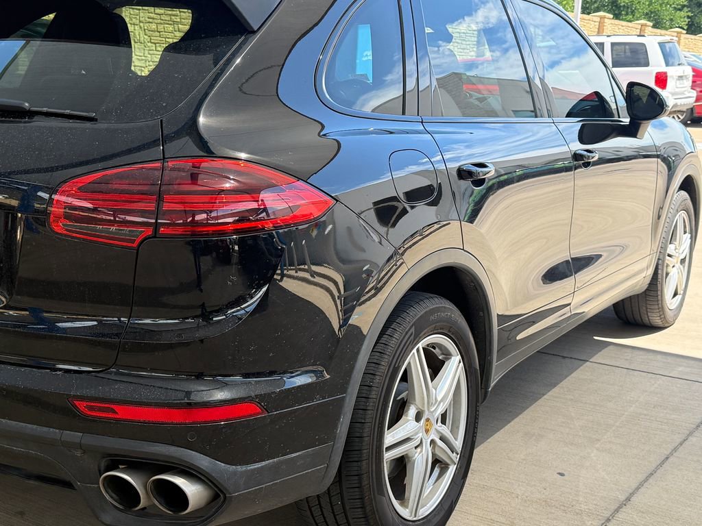 Used 2018 Porsche Cayenne S AWD/4WD image 7