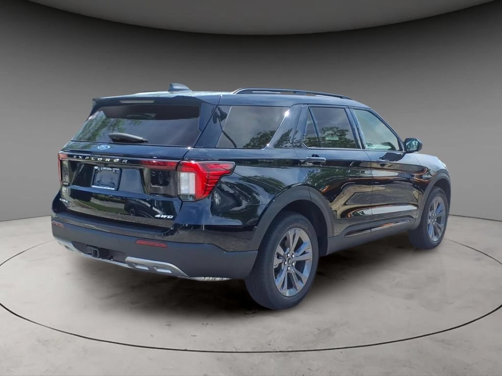 New 2026 Ford Explorer Active w/ Active Comfort Package AWD/4WD image 9