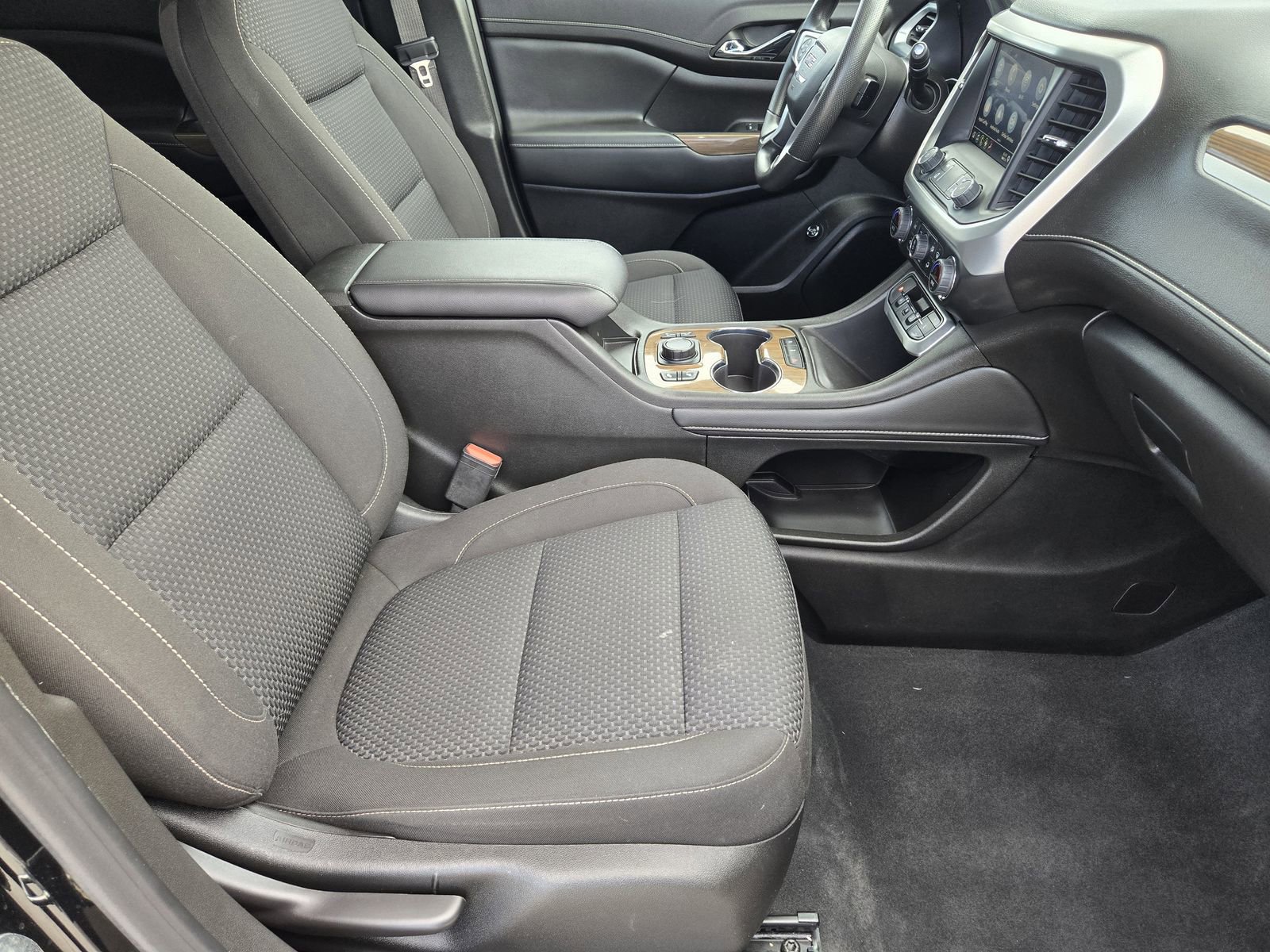 Used 2023 GMC Acadia SLE w/ Driver Convenience Package image 15