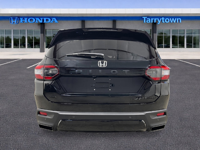 New 2026 Honda Pilot Black Edition image 4