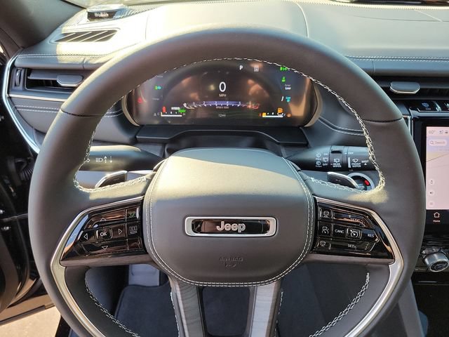 New 2024 Jeep Grand Cherokee Overland w/ Luxury Tech Group IV AWD/4WD image 9