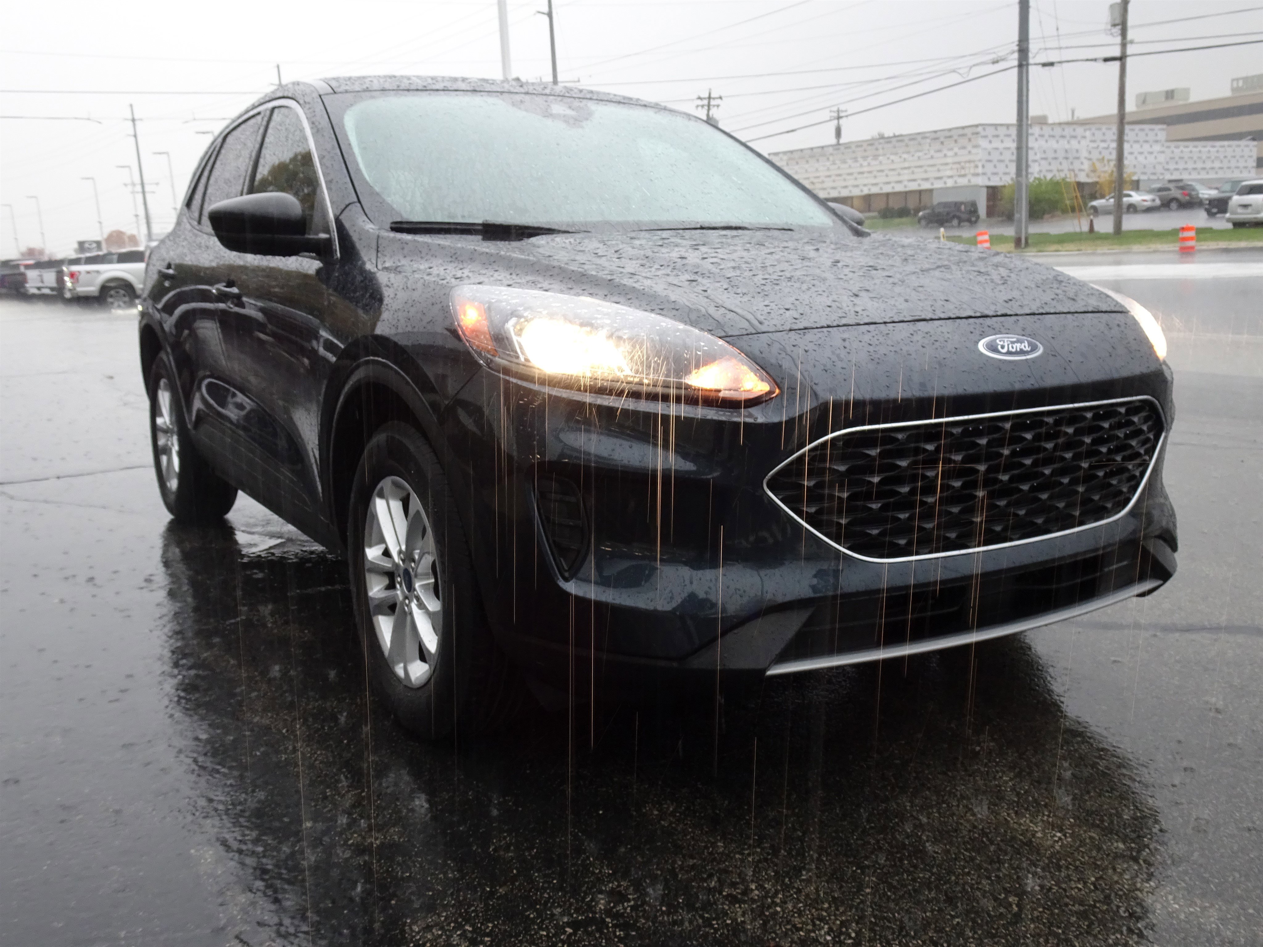 Used 2022 Ford Escape SE w/ Cold Weather Package image 6