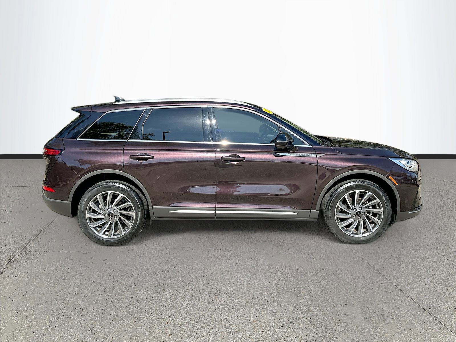 Used 2023 Lincoln Corsair Reserve w/ Equipment Group 201A image 8