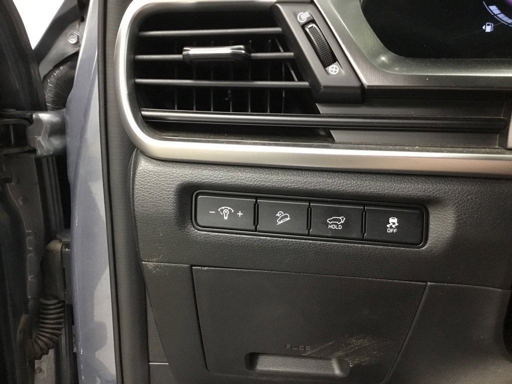 Used 2025 Kia Telluride S AWD/4WD image 12
