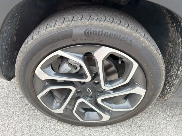 Used 2025 Chevrolet Trax RS w/ Driver Confidence Package FWD image 11