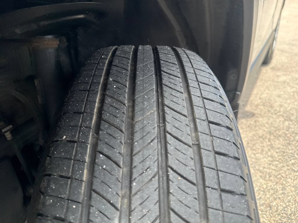 Used 2019 Toyota RAV4 LE w/ All Weather Liner Package AWD/4WD image 41