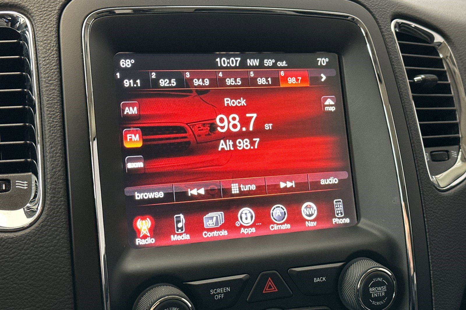 Used 2017 Dodge Durango GT image 21