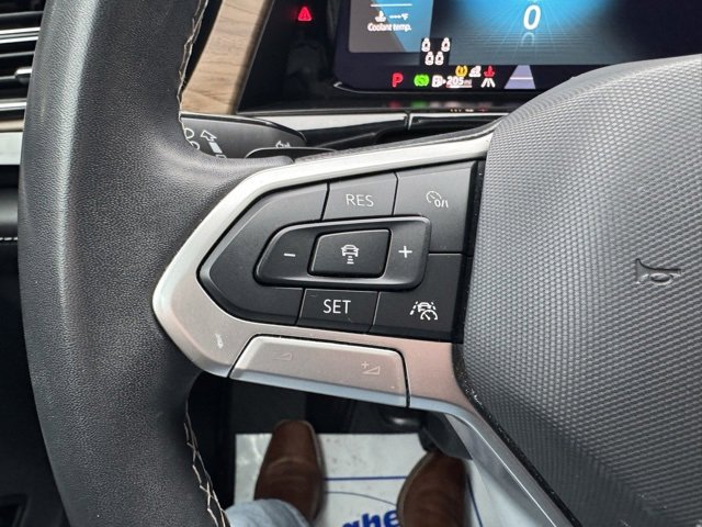 Used 2024 Volkswagen Atlas SE image 25