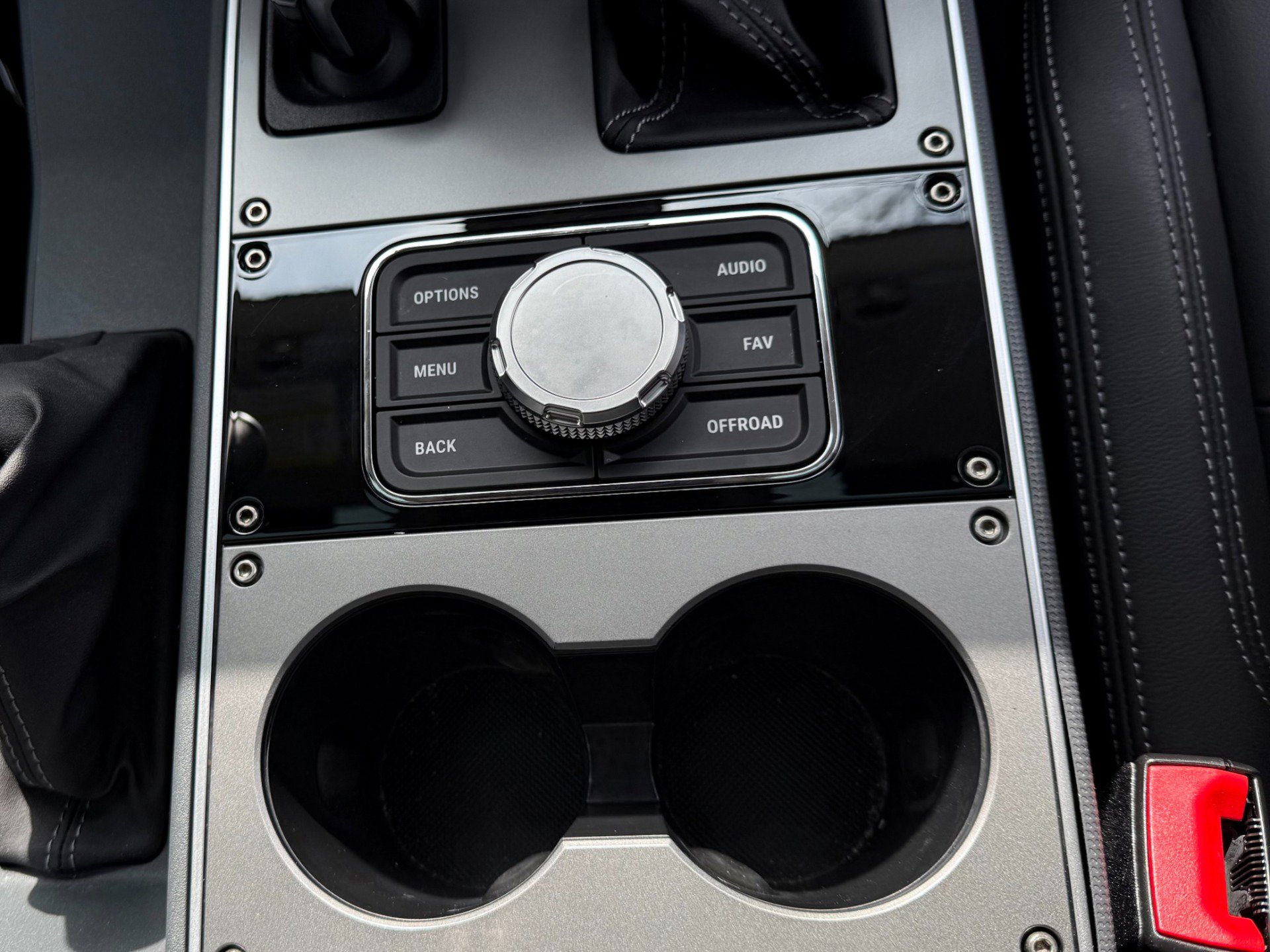 Used 2025 INEOS Grenadier image 23