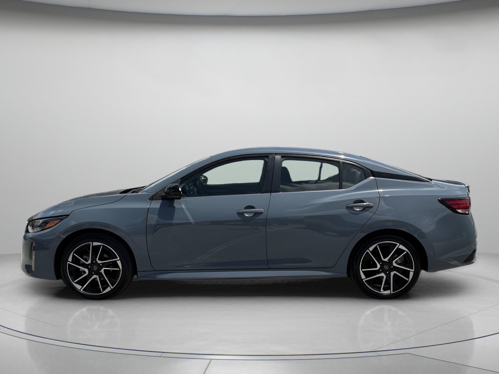 Used 2024 Nissan Sentra SR FWD image 5