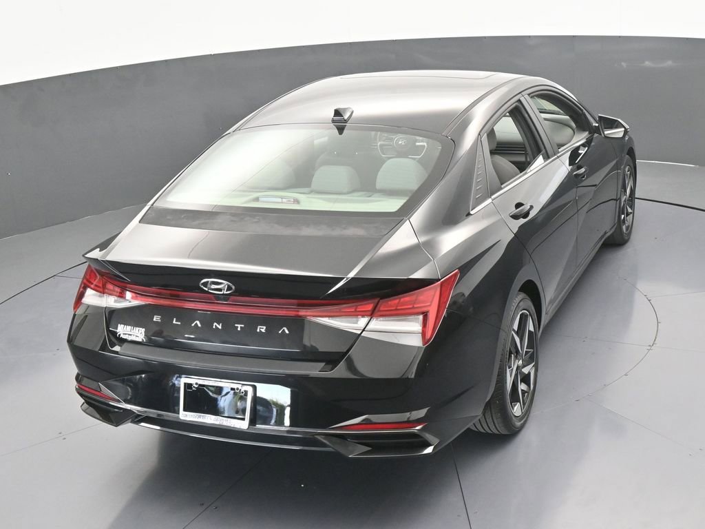 Used 2022 Hyundai Elantra SEL w/ Convenience + Premium Package image 49