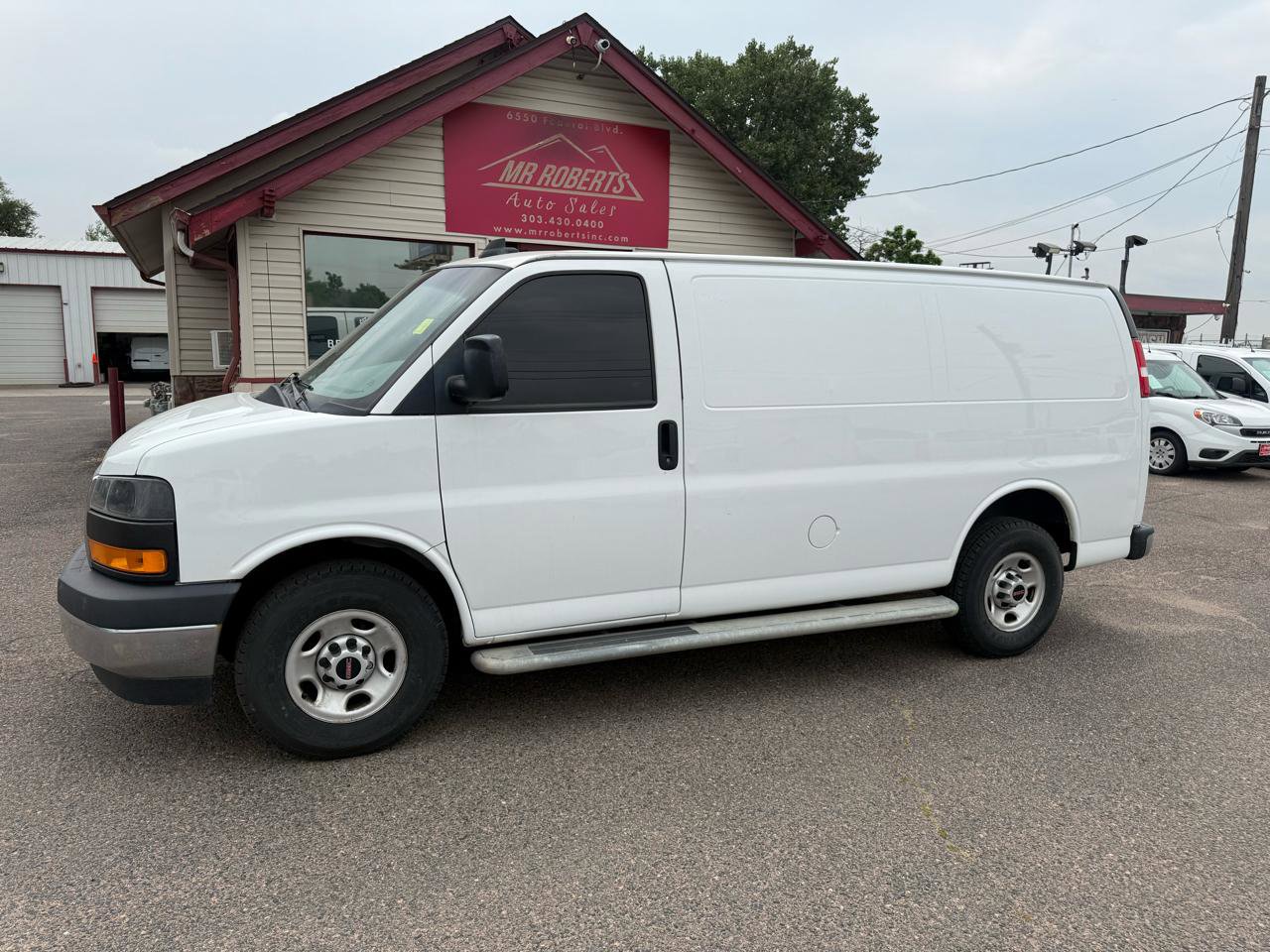 Used 2020 GMC Savana 2500 w/ Driver Convenience Package RWD image 5