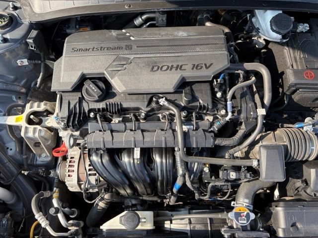 Used 2024 Hyundai Elantra Limited FWD image 30