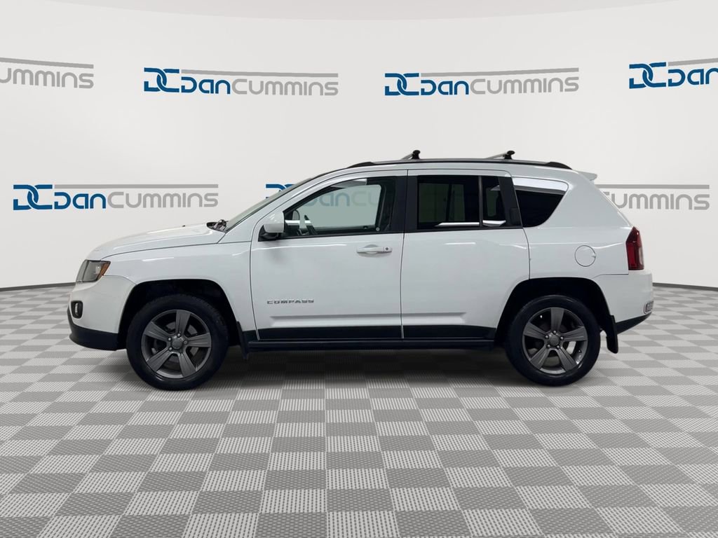Used 2016 Jeep Compass Latitude image 5