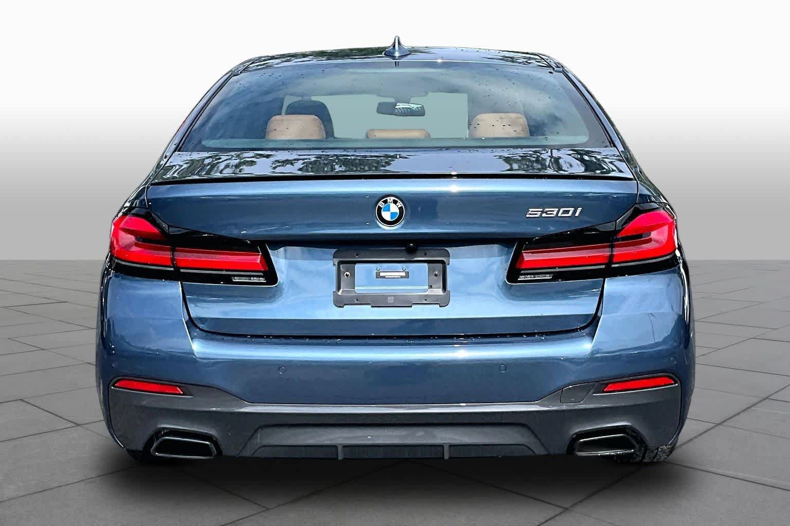 Used 2023 BMW 530i w/ M Sport Package RWD image 5