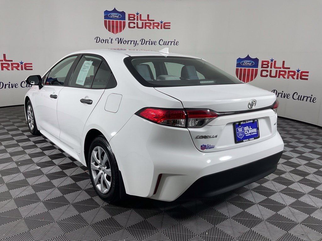 Used 2024 Toyota Corolla LE FWD image 5