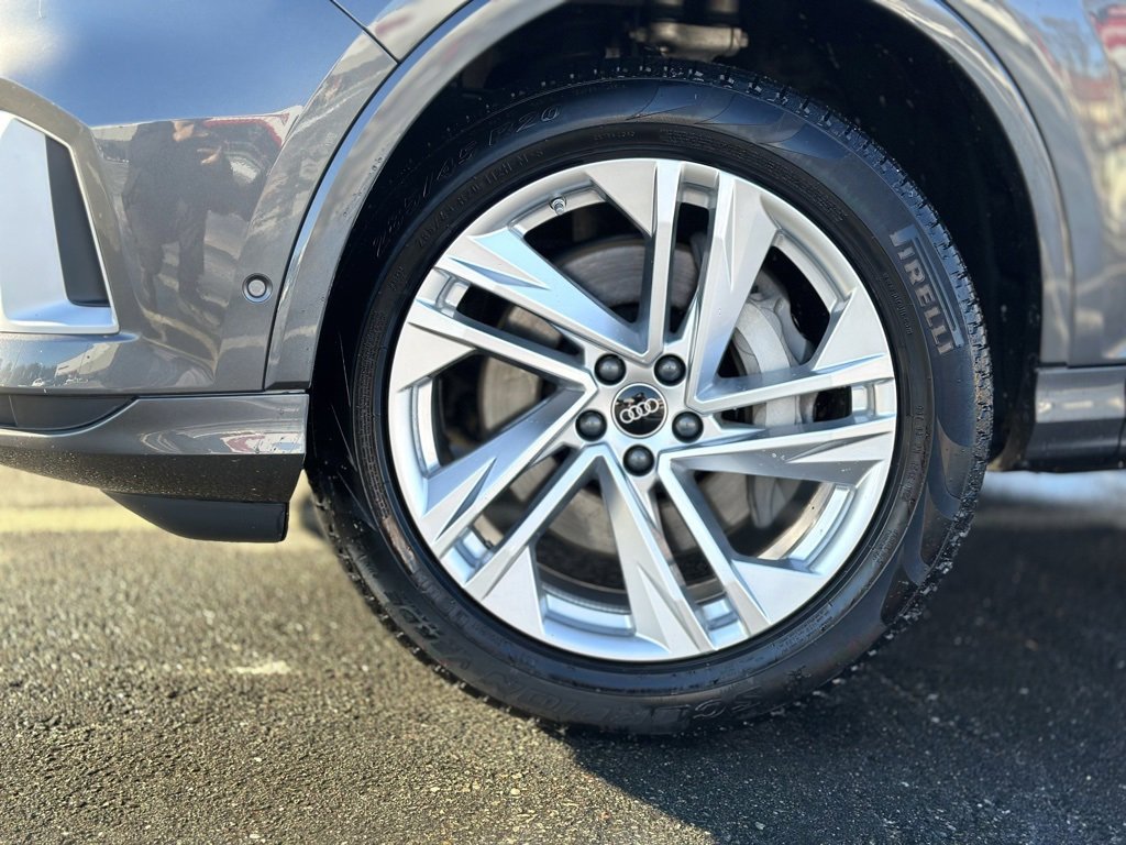 Used 2023 Audi Q7 2.0T Premium w/ Convenience Package image 2