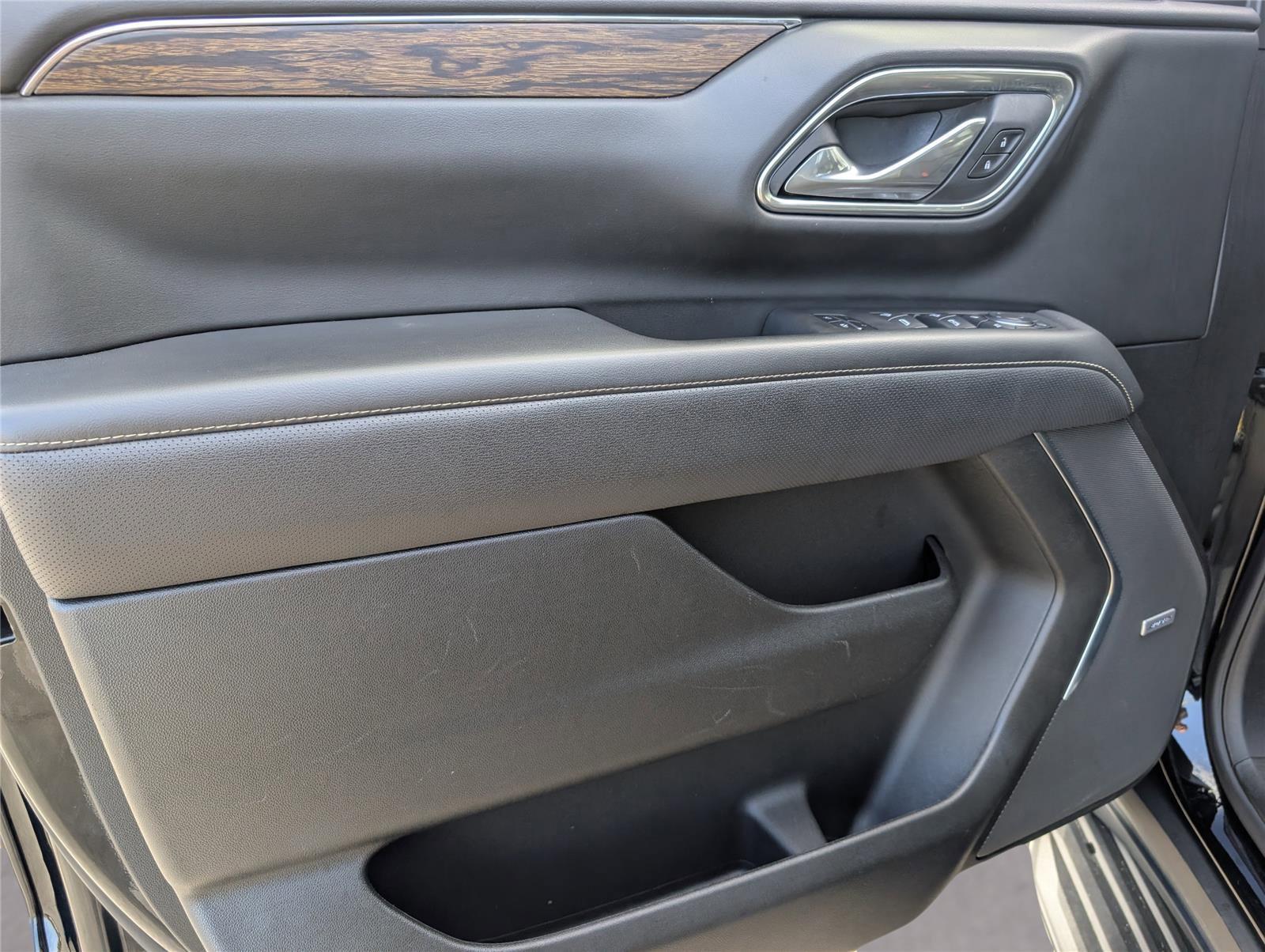 Used 2024 Chevrolet Tahoe Premier image 13