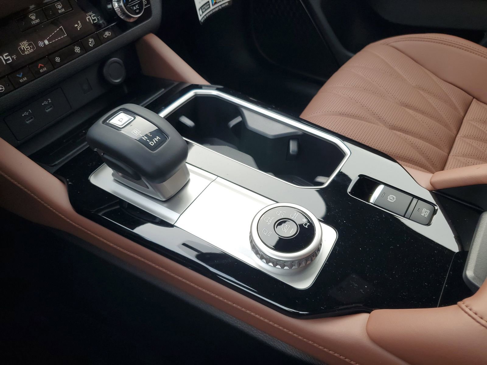 New 2026 Mitsubishi Outlander SEL image 19