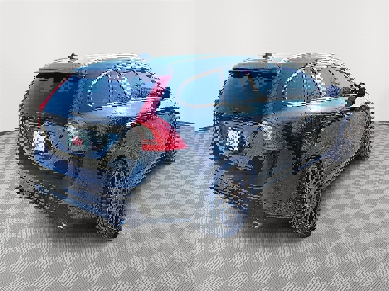 Used 2015 Volvo V60 T5 Platinum image 5