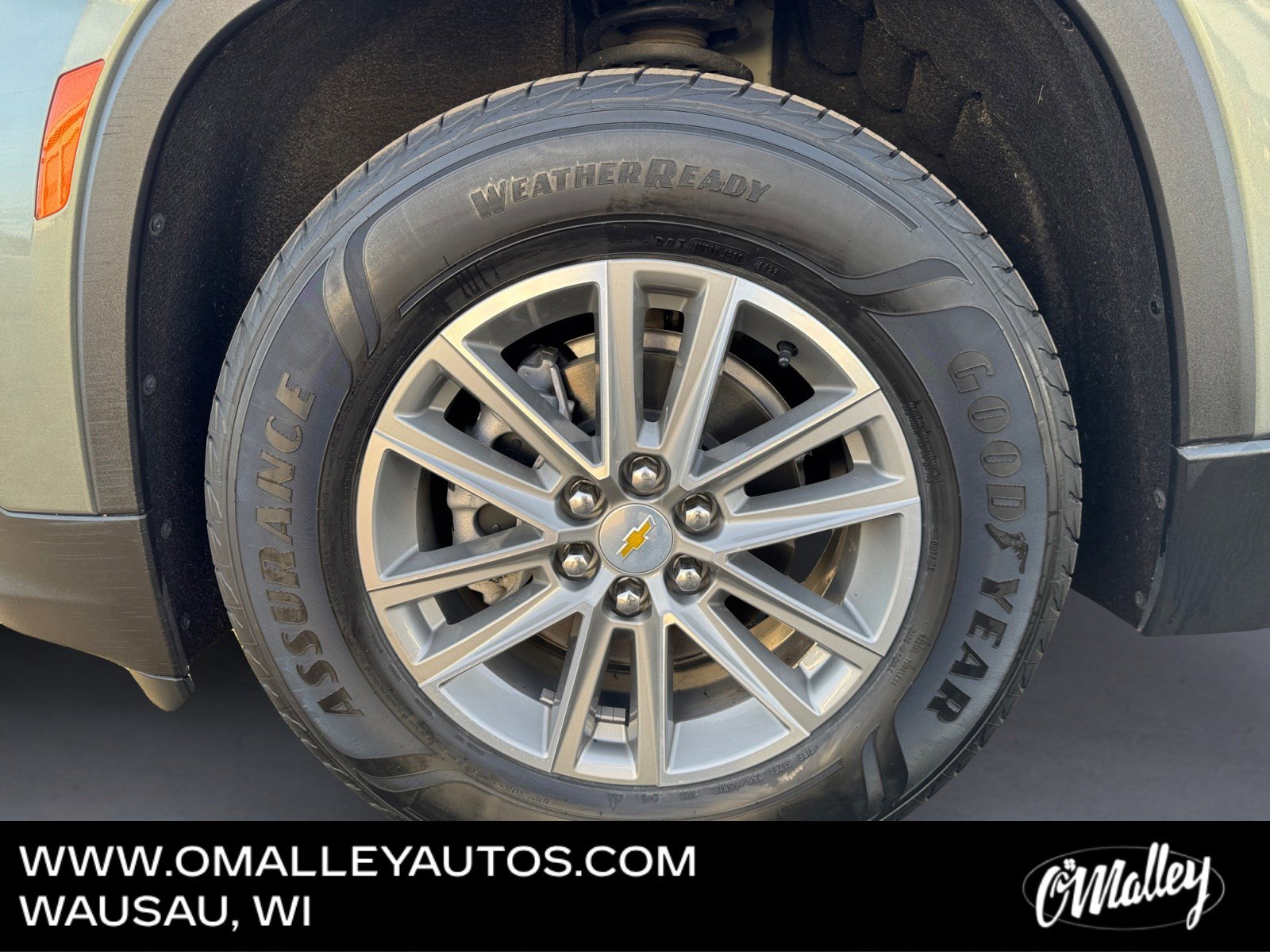 Used 2022 Chevrolet Traverse LT image 9