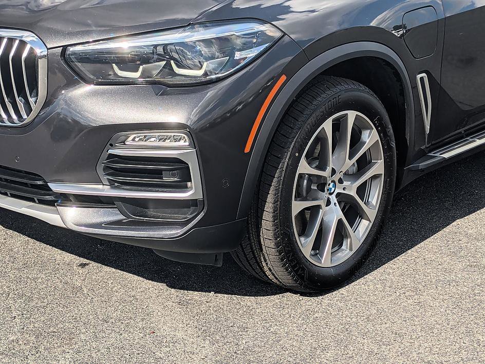 Used 2021 BMW X5 xDrive45e w/ Premium Package AWD/4WD image 9