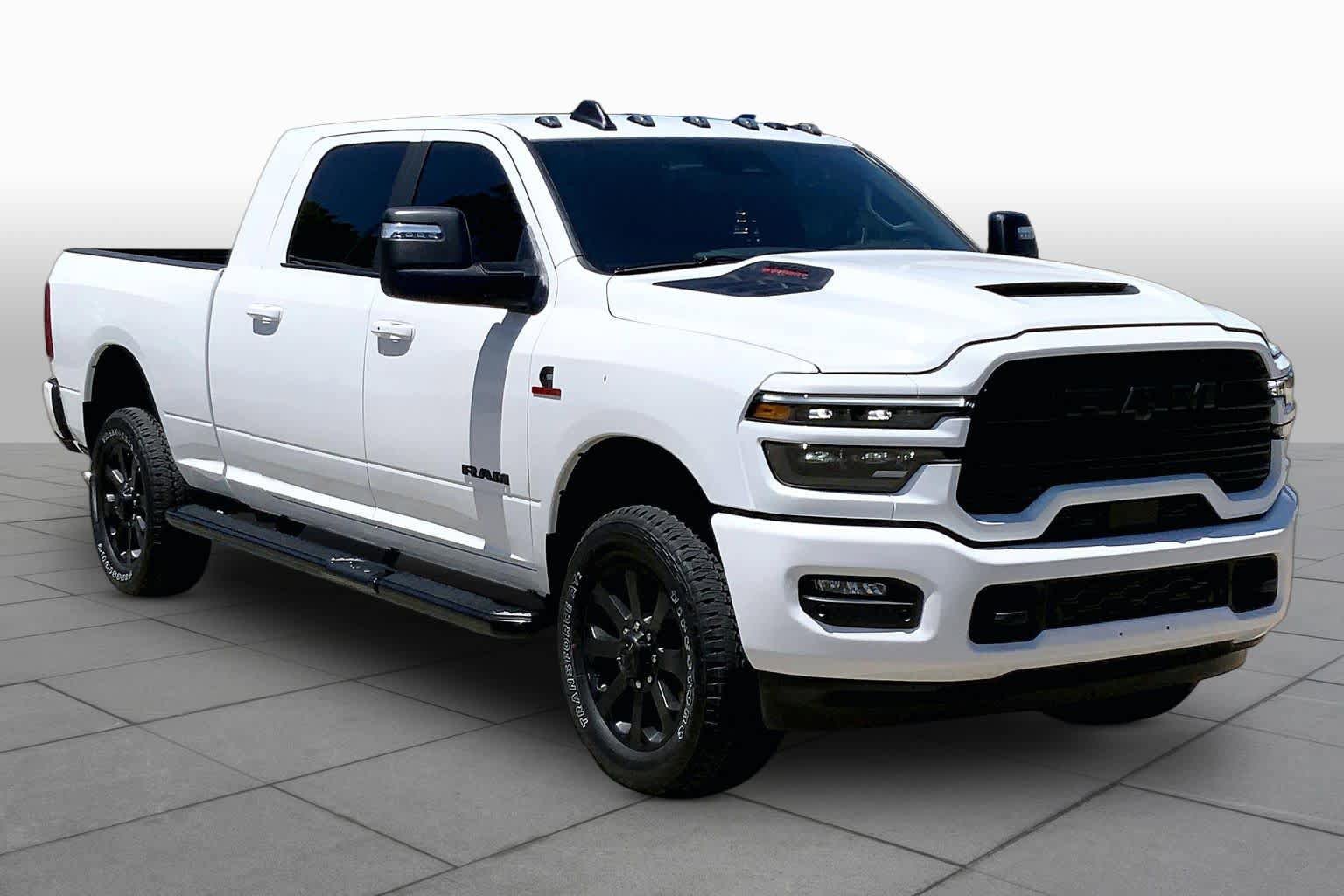 New 2026 RAM 2500 Laramie AWD/4WD image 2