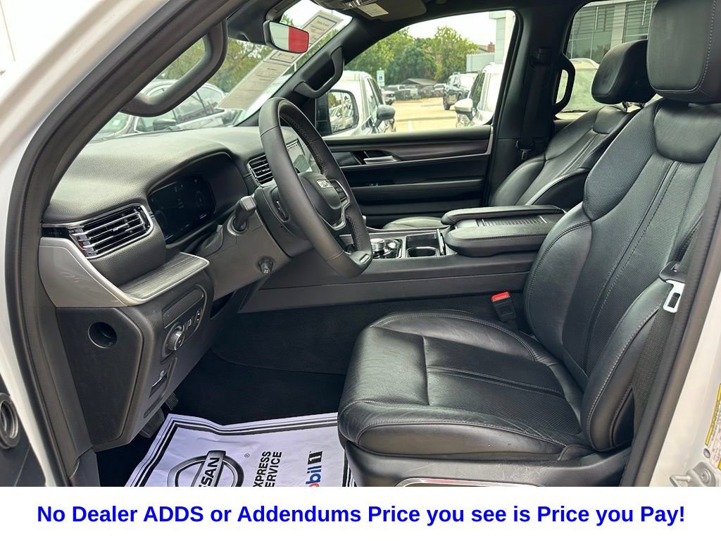 Used 2024 Jeep Wagoneer Series II w/ Flexible Seating Group RWD image 19