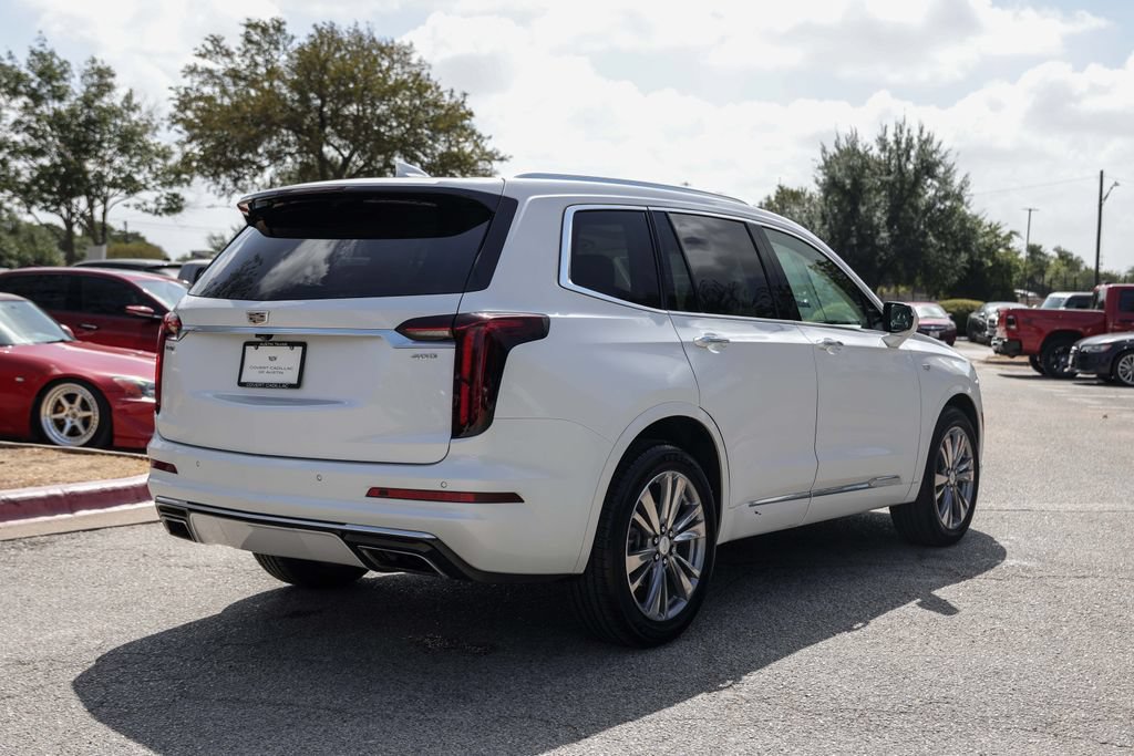 Used 2023 Cadillac XT6 Premium Luxury FWD image 4