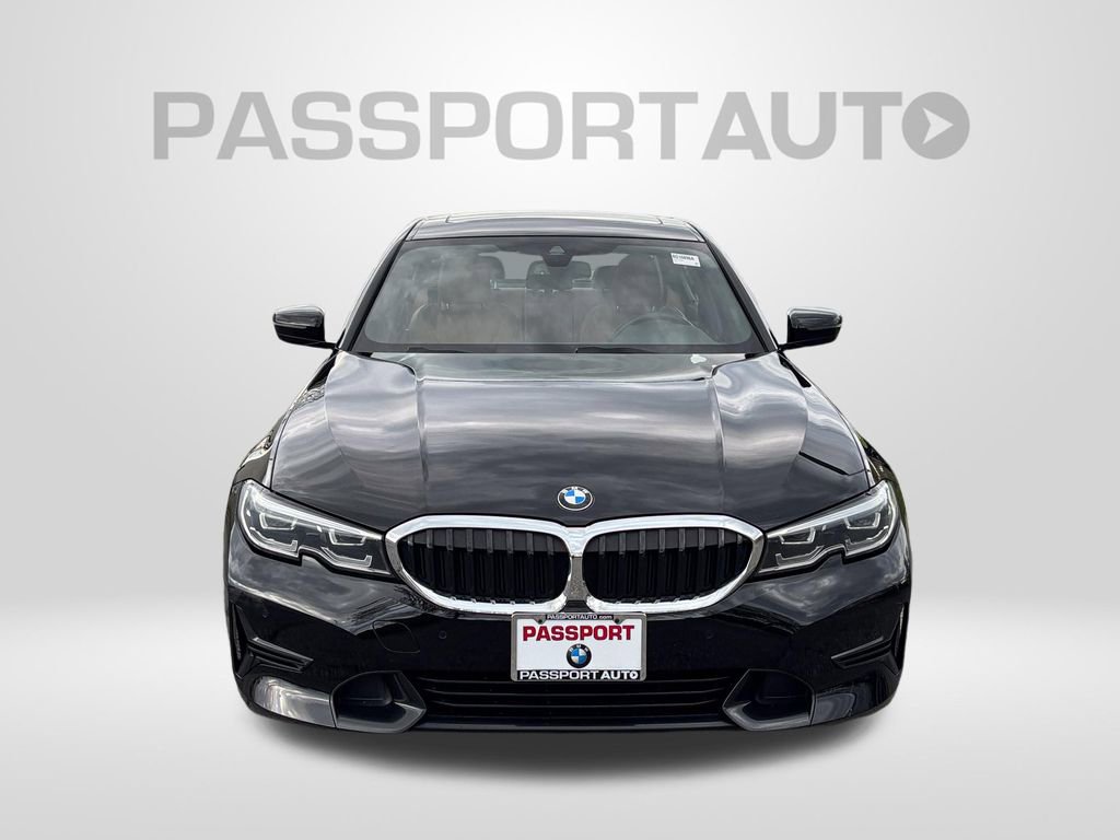 Certified 2022 BMW 330i xDrive Sedan w/ Driving Assistance Package AWD/4WD image 12