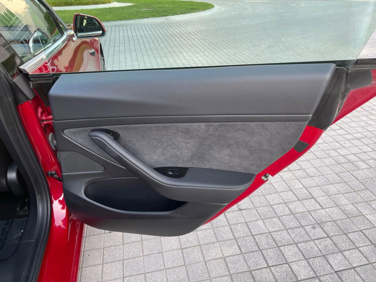 Used 2018 Tesla Model 3 Mid Range image 24