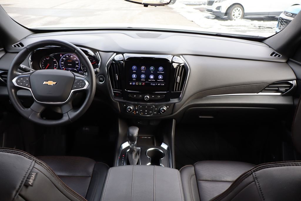 Used 2022 Chevrolet Traverse High Country image 48