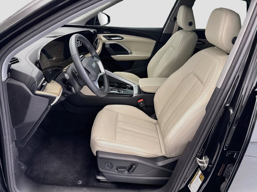 Certified 2025 Audi Q5 Premium w/ Premium Plus AWD/4WD image 18