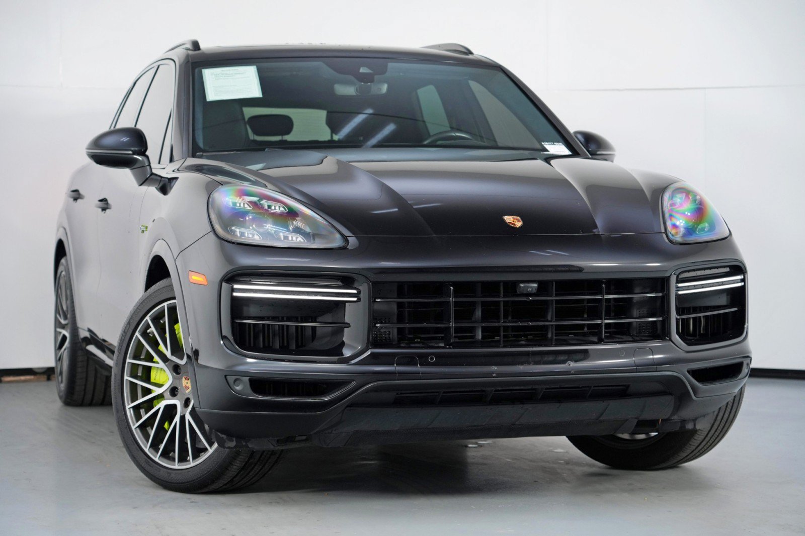 Used 2021 Porsche Cayenne Turbo S AWD/4WD image 4