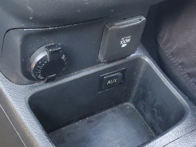 Used 2010 Toyota Matrix S image 29