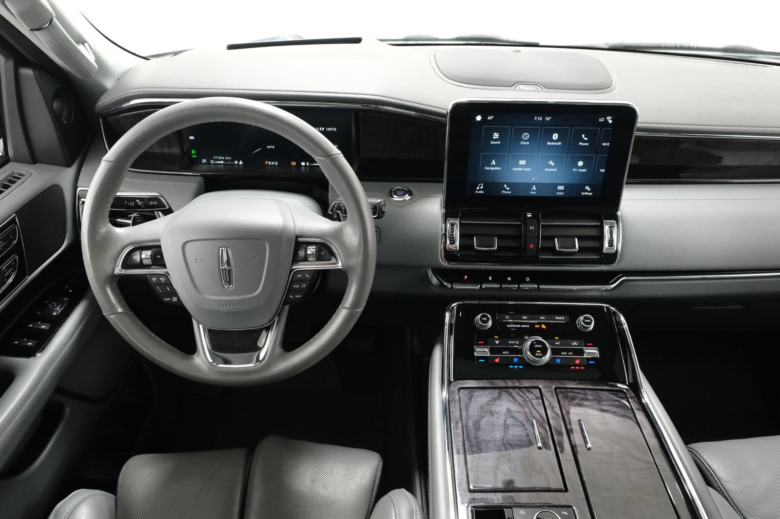 Used 2018 Lincoln Navigator Reserve w/ Technology Package AWD/4WD image 11