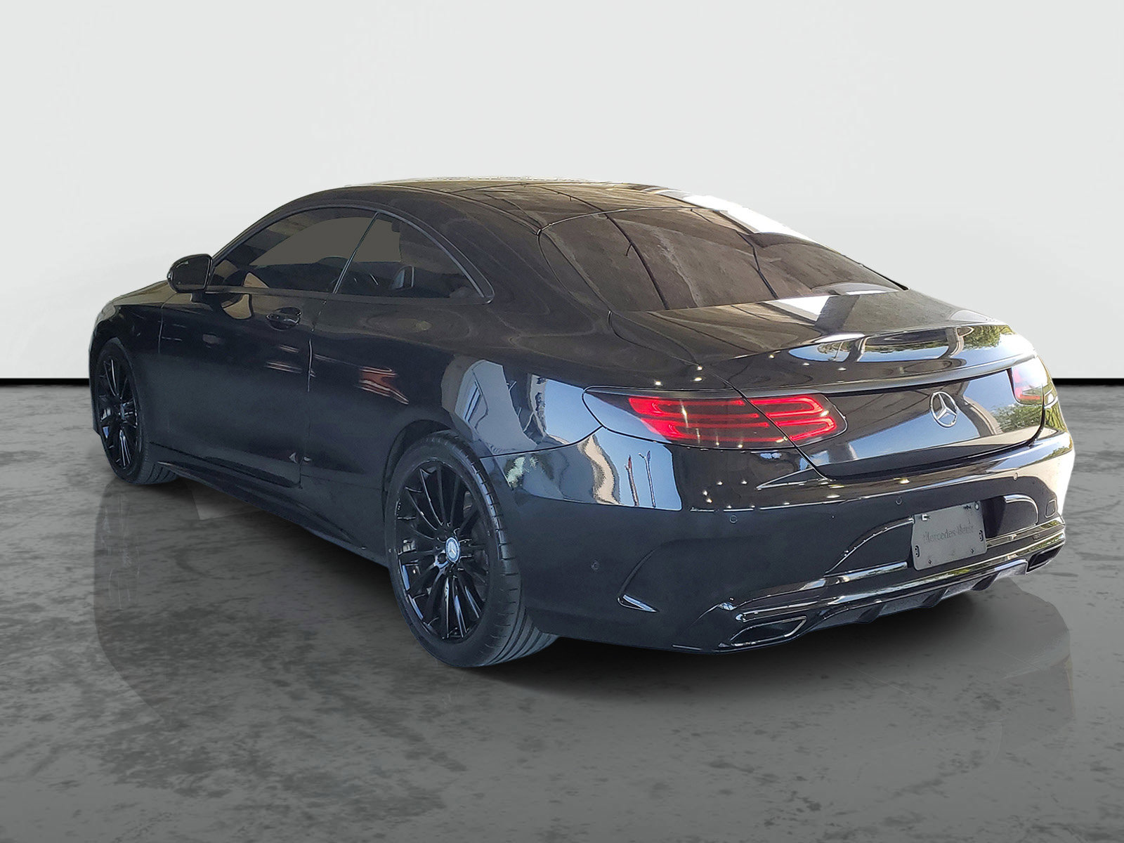 Used 2016 Mercedes-Benz S 550 4MATIC Coupe image 3