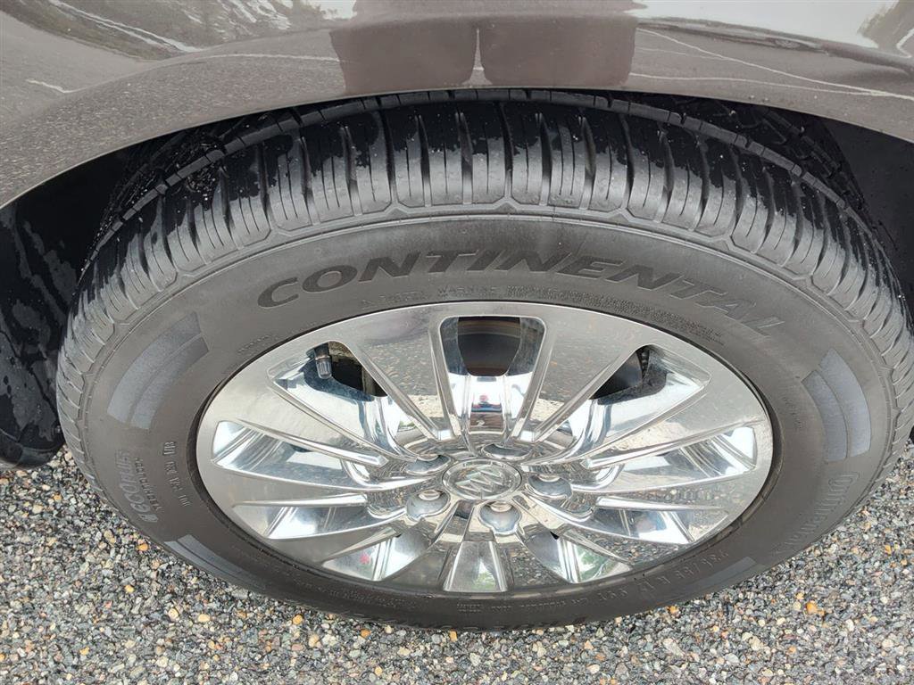 Used 2009 Buick Lucerne CXL w/ Driver Confidence Package FWD image 9