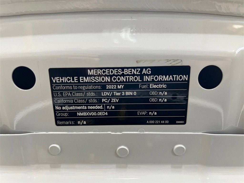 Used 2022 Mercedes-Benz EQB 300 4MATIC image 45