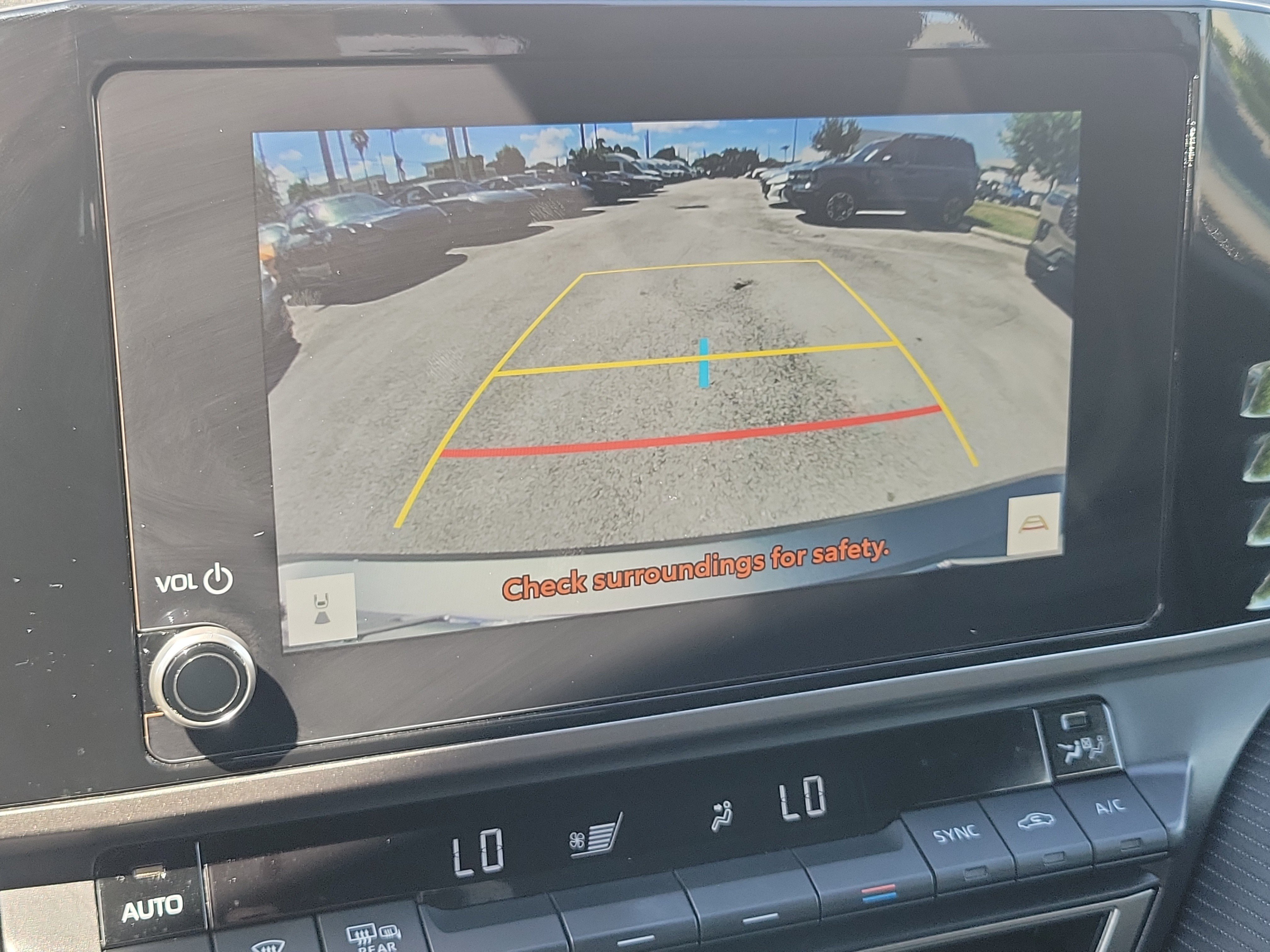 Used 2025 Toyota Camry SE FWD image 10