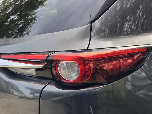 Used 2018 MAZDA CX-9 Touring FWD image 9