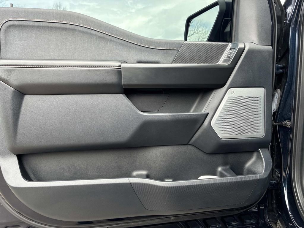 Used 2023 Ford F150 Raptor w/ Raptor Carbon Fiber Package image 18