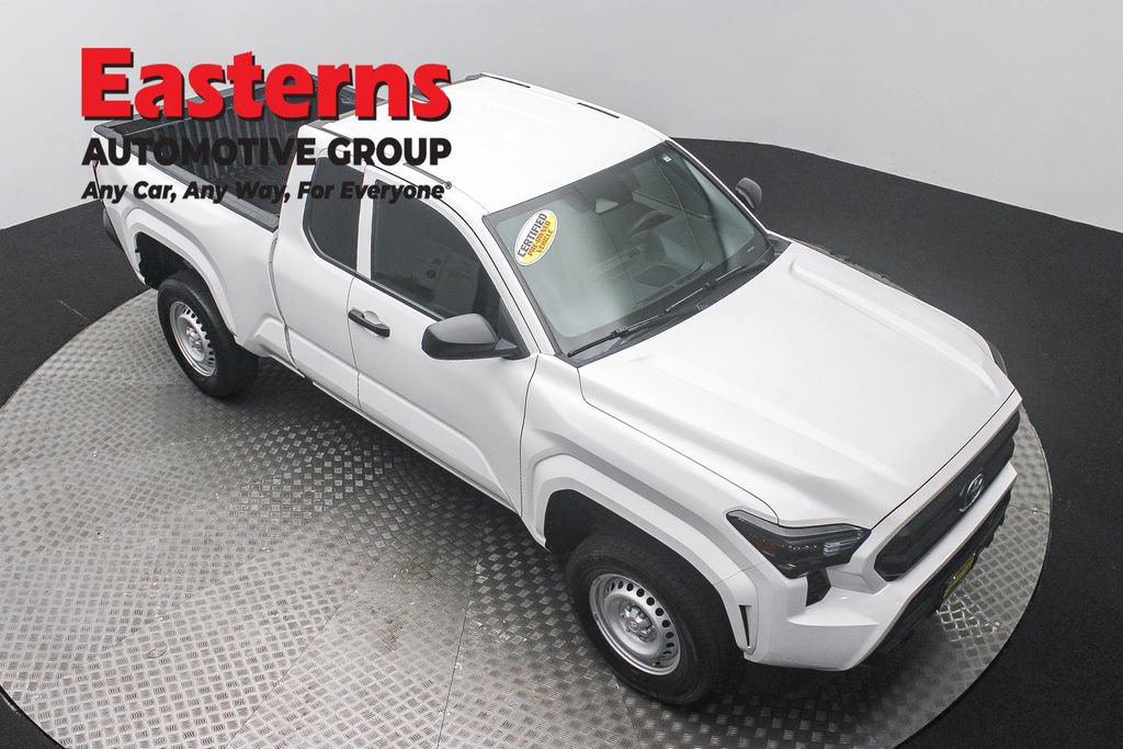 Used 2025 Toyota Tacoma SR RWD image 3