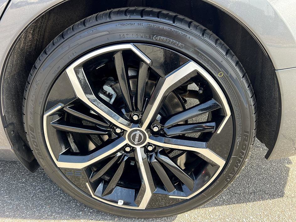 Certified 2024 Nissan Altima 2.5 SR w/ SR Premium Package image 10