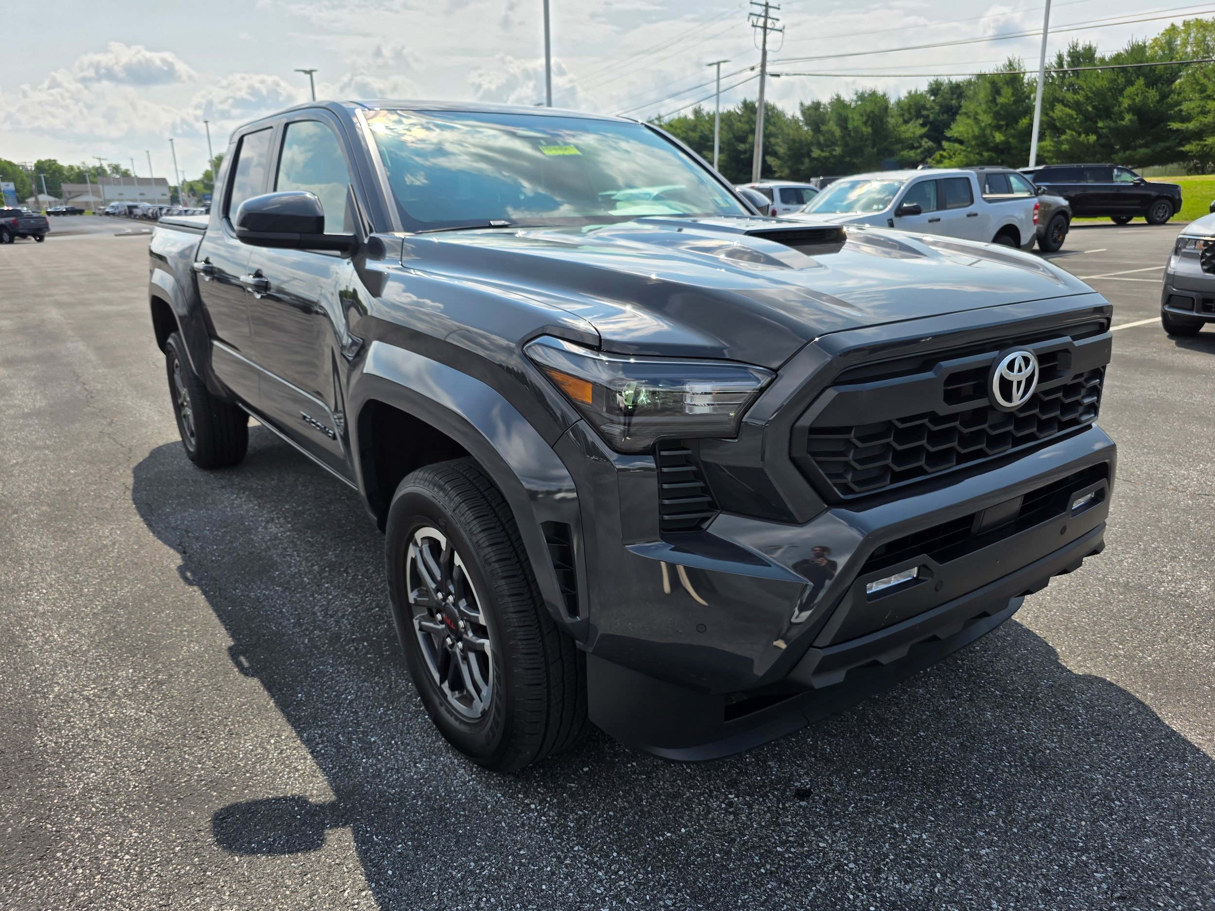 Used 2024 Toyota Tacoma 4x4 Double Cab image 7