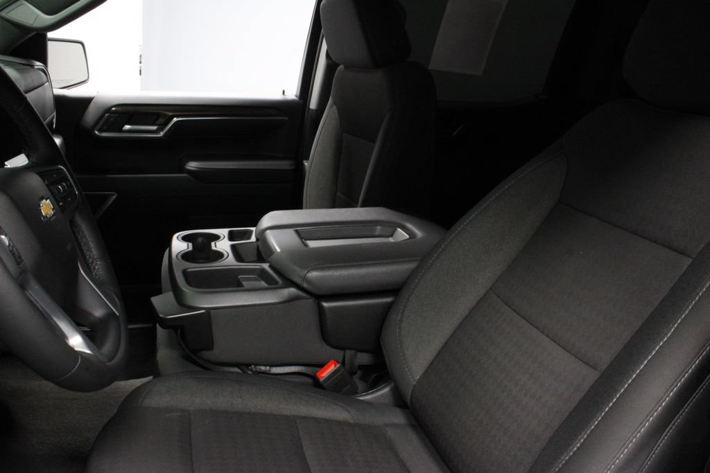 Used 2024 Chevrolet Silverado 1500 LT AWD/4WD image 23