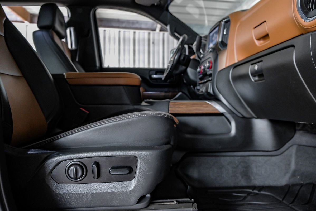 Used 2021 Chevrolet Silverado 3500 High Country image 33