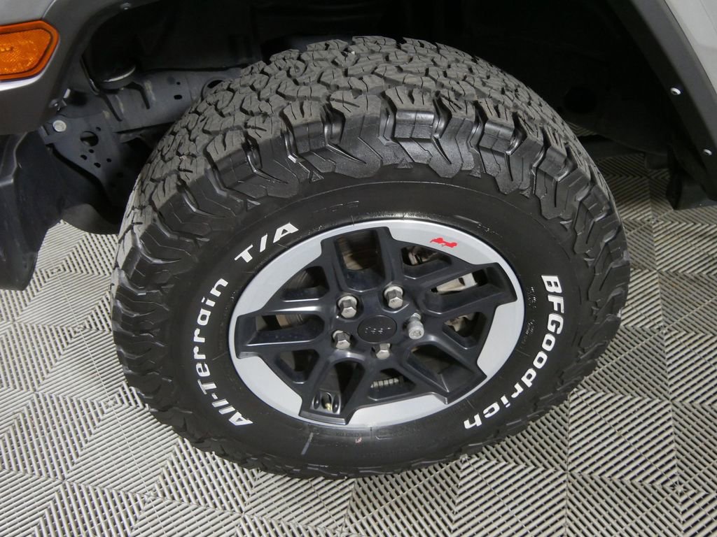 Used 2022 Jeep Wrangler Unlimited Rubicon w/ Dual Top Group image 14
